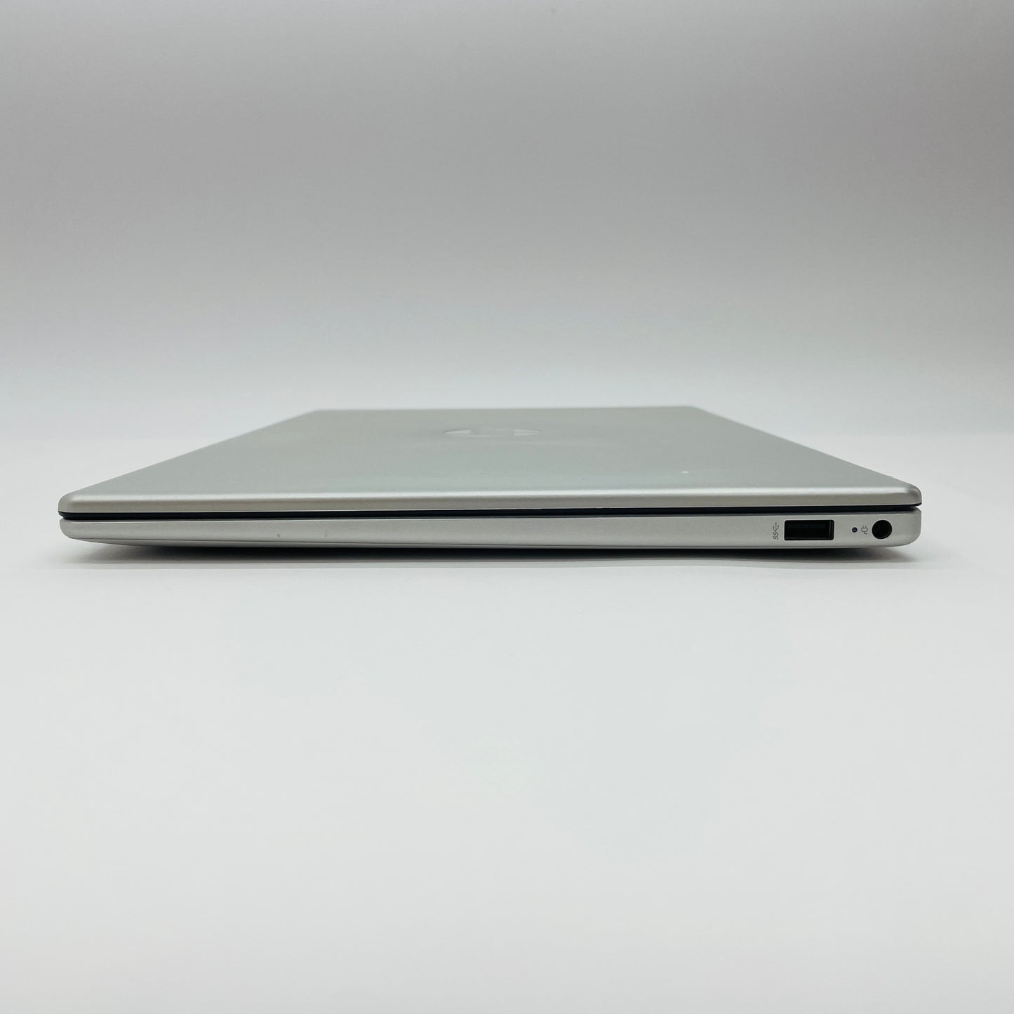 HP Laptop 15-fc0003AU Ryzen 5 7530U 16GB SSD512GB サバッテリー最大容量100%【C5083-100】