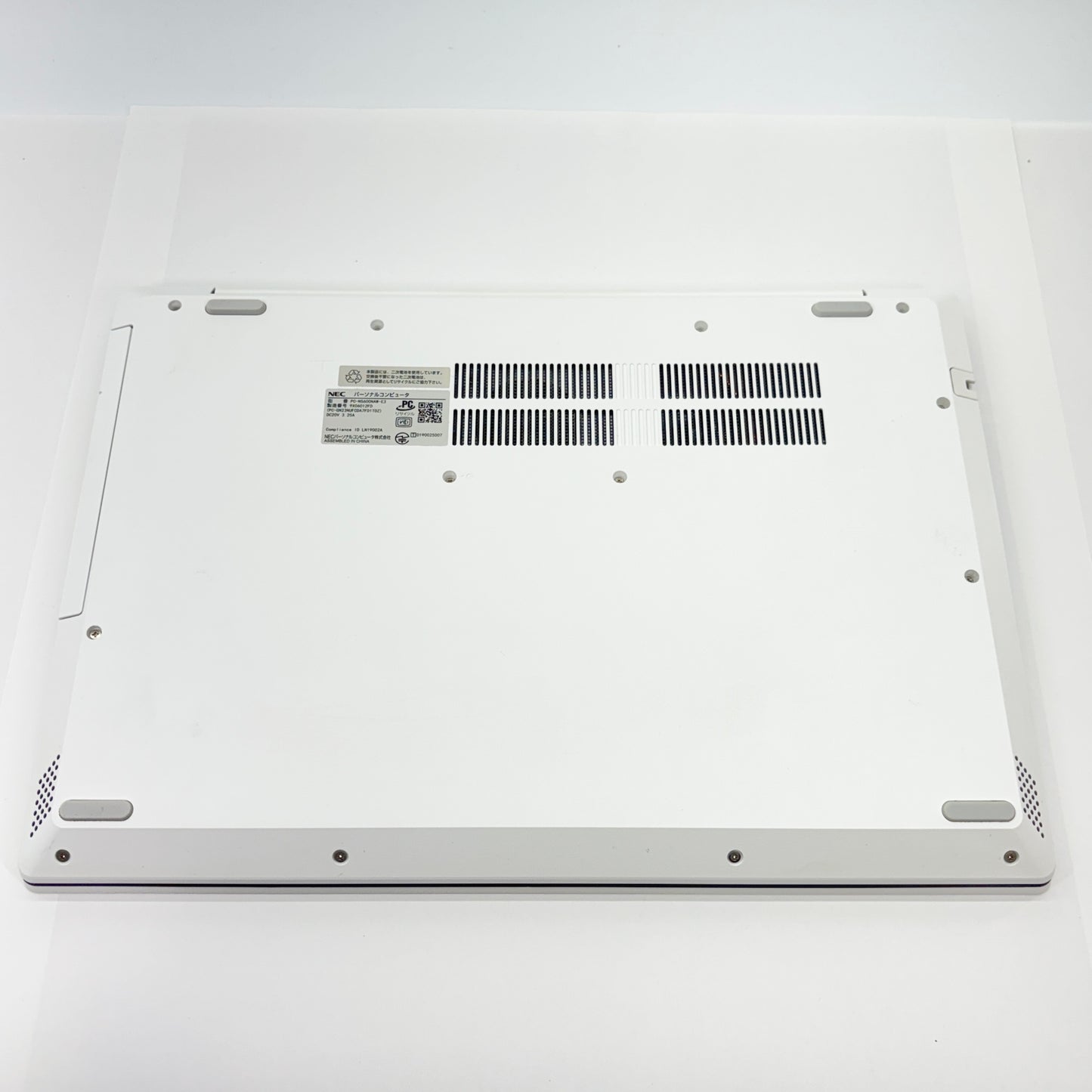 NEC LAVIE PC-NS600NAW-E3 Ryzen7 3700U 8GB SSD 256GB Windows11Home バッテリー最大容量77%【C5702-80】