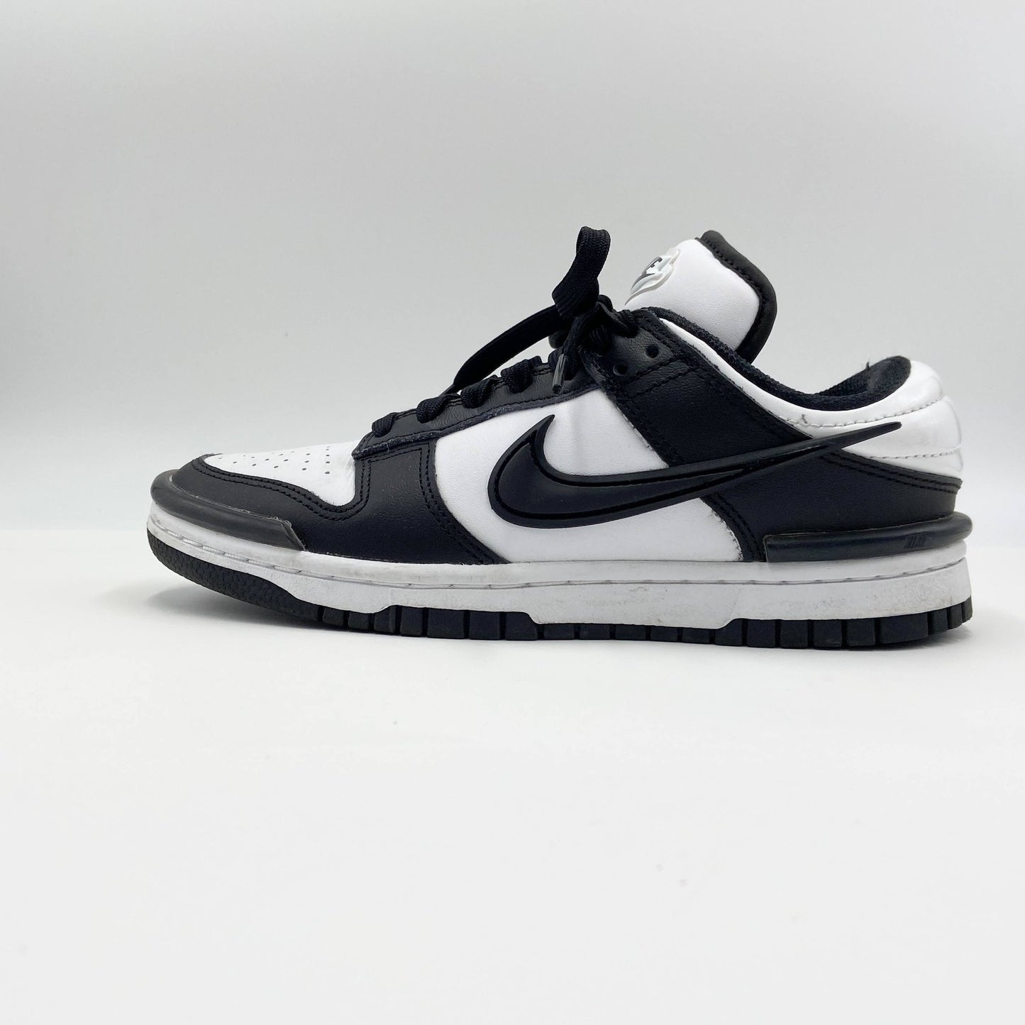 NIKE WMNS DUNK LOW TWIST  DZ2794-001 サイズ:23cm【C5669-60】