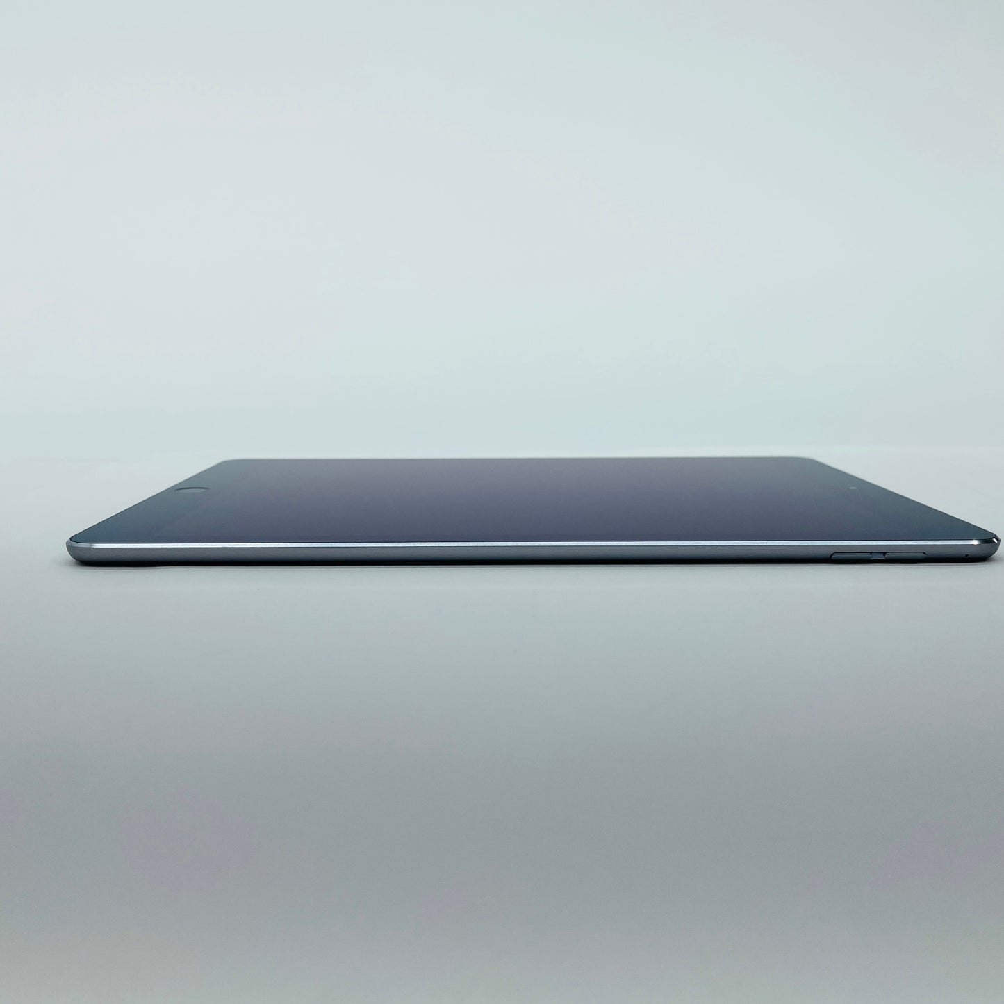 Apple iPad Air 2 64GB Wi-Fiモデル A1566 NGKL2J/A バッテリー最大容量100%【C4534-60】