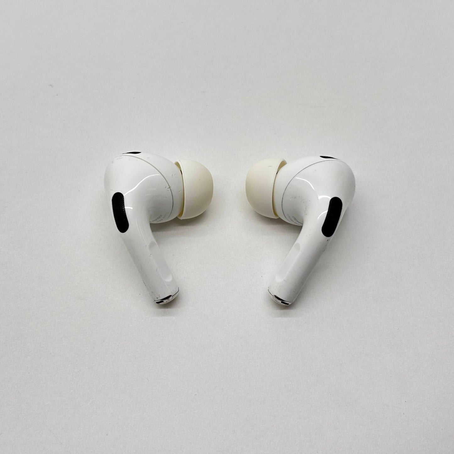 Apple AirPods Pro 2 (USB-C) ワイヤレスイヤホン【C8606-60】