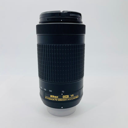 Nikon D5600 18-55mm & 70-300mm　ダブルズームキット 【C4726-60】