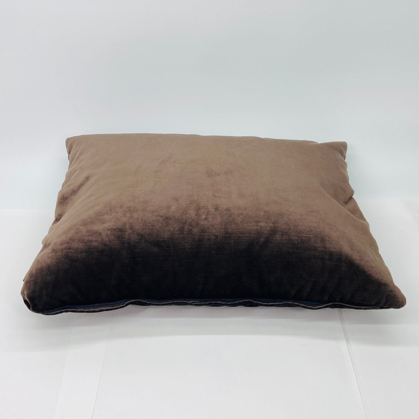 ボーコンセプト BoConcept クッション ブラウン【C4823-120】