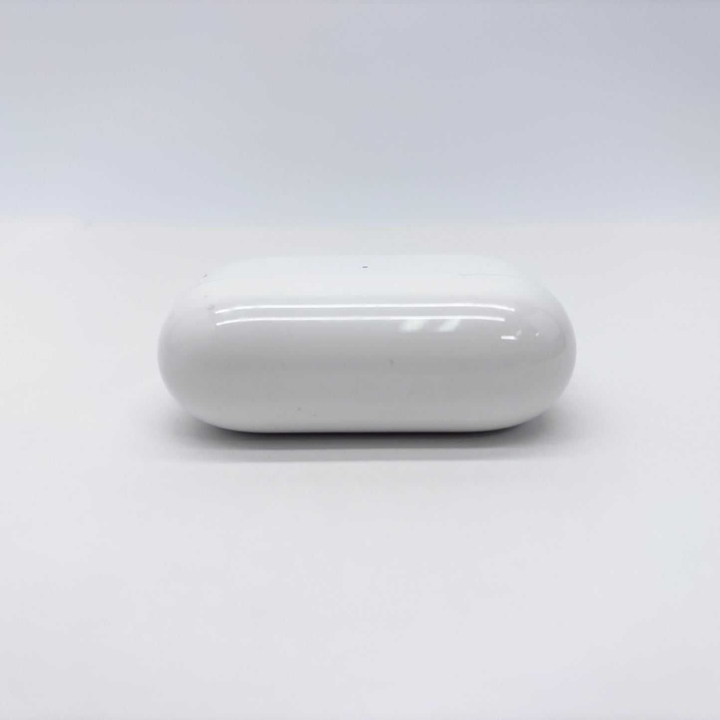 Apple AirPods Pro 第2世代 MagSafe充電ケース(USB-C)付き MTJV3J/A【C5057-60】