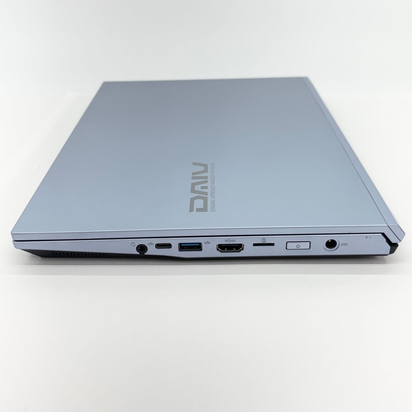 DAIV S4-I7G60CB-B i7 13700H 32GB SSD 1TB Windows11 Home RTX 4060 バッテリー最大容量83%【C5432-80】