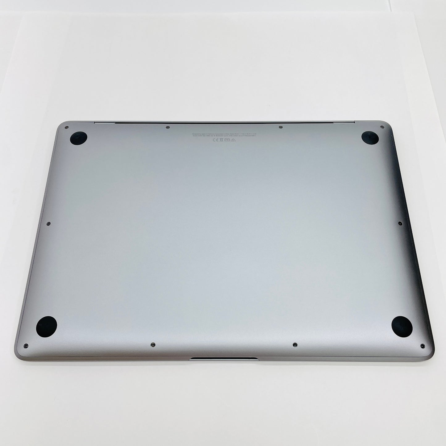 Apple MacBook Air 2020 M1 8GB 256GB MGN63J/A【C4589-80】