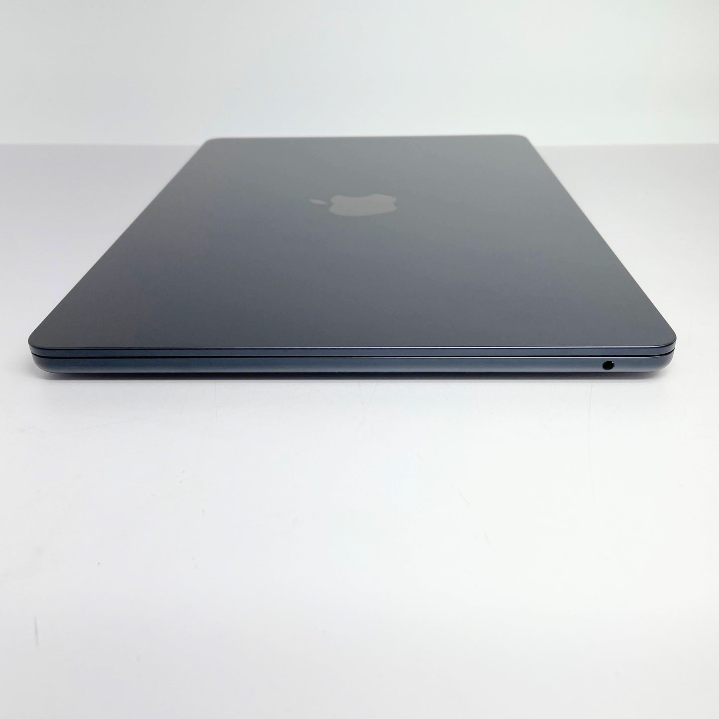 美品 Apple MacBook Air M2 2022 MLY33J/A 8GB SSD 256GB バッテリー最大容量100% 付属品完備【C4328-80】