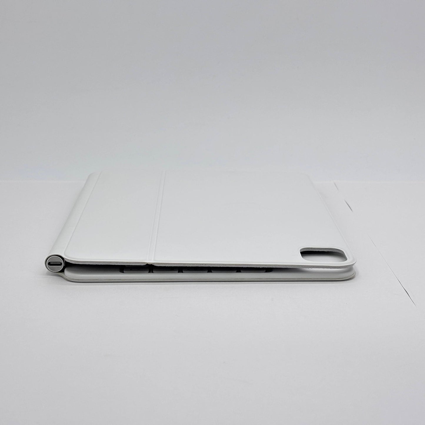 Apple iPad Magic Keyboard MJQJ3LL/A ホワイト 英語(US)【C8201-60】