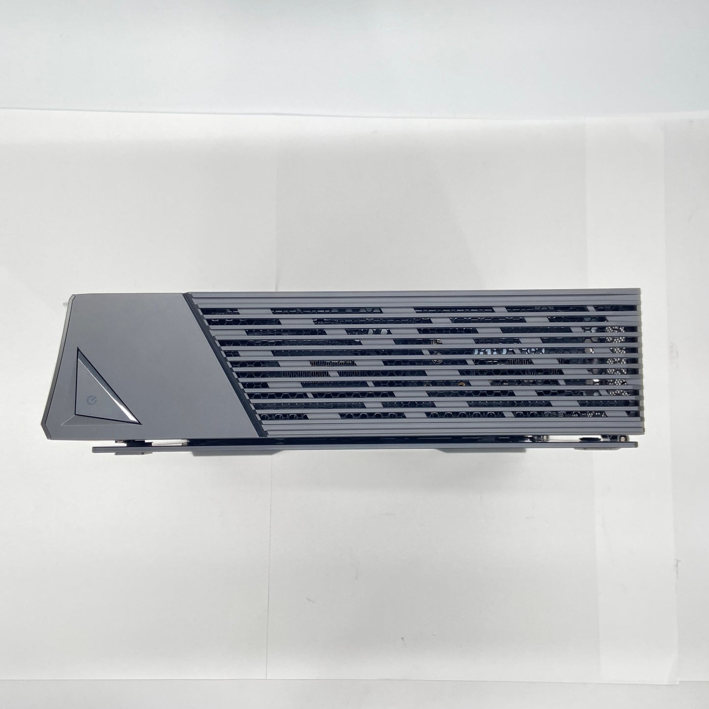 美品 MSi MPG Trident AS AI 2NVP7-019JP ゲーミングデスクトップパソコン intel Core Ultra 7-265F 32GB SSD1TB GeForce RTX 5070 Windows11Home 【C6442-140】