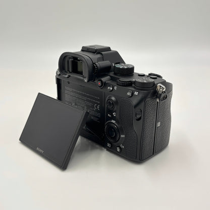 美品 SONY ILCE-7M3 α7III ボディ ソニー ミラーレス一眼カメラ シャッター数4,179枚【C6567-80】