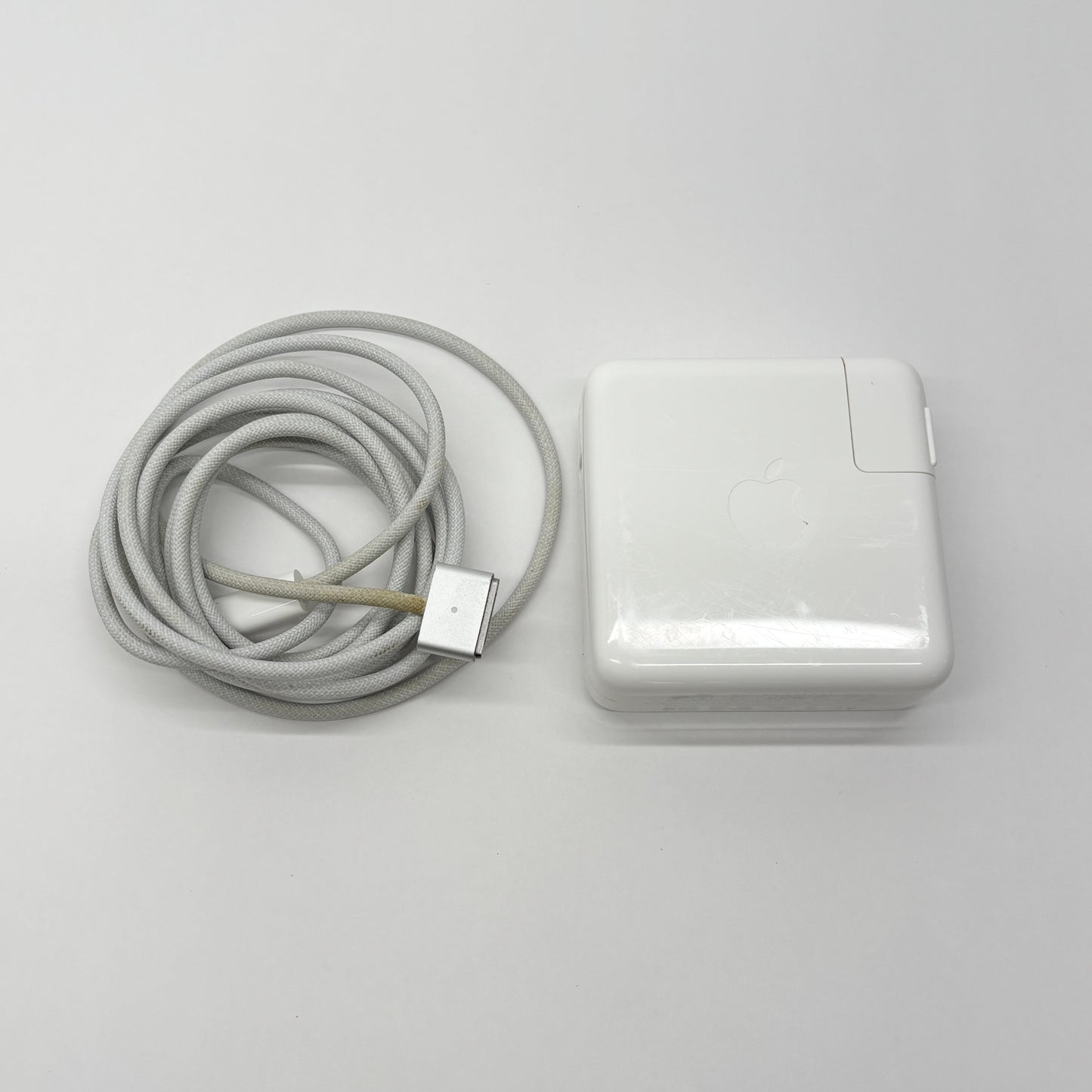 Apple MacBookPro 2021 14インチ M1Pro 16GB 1TB 充放電回数95回 バッテリー最大容量95%【C7021-80】