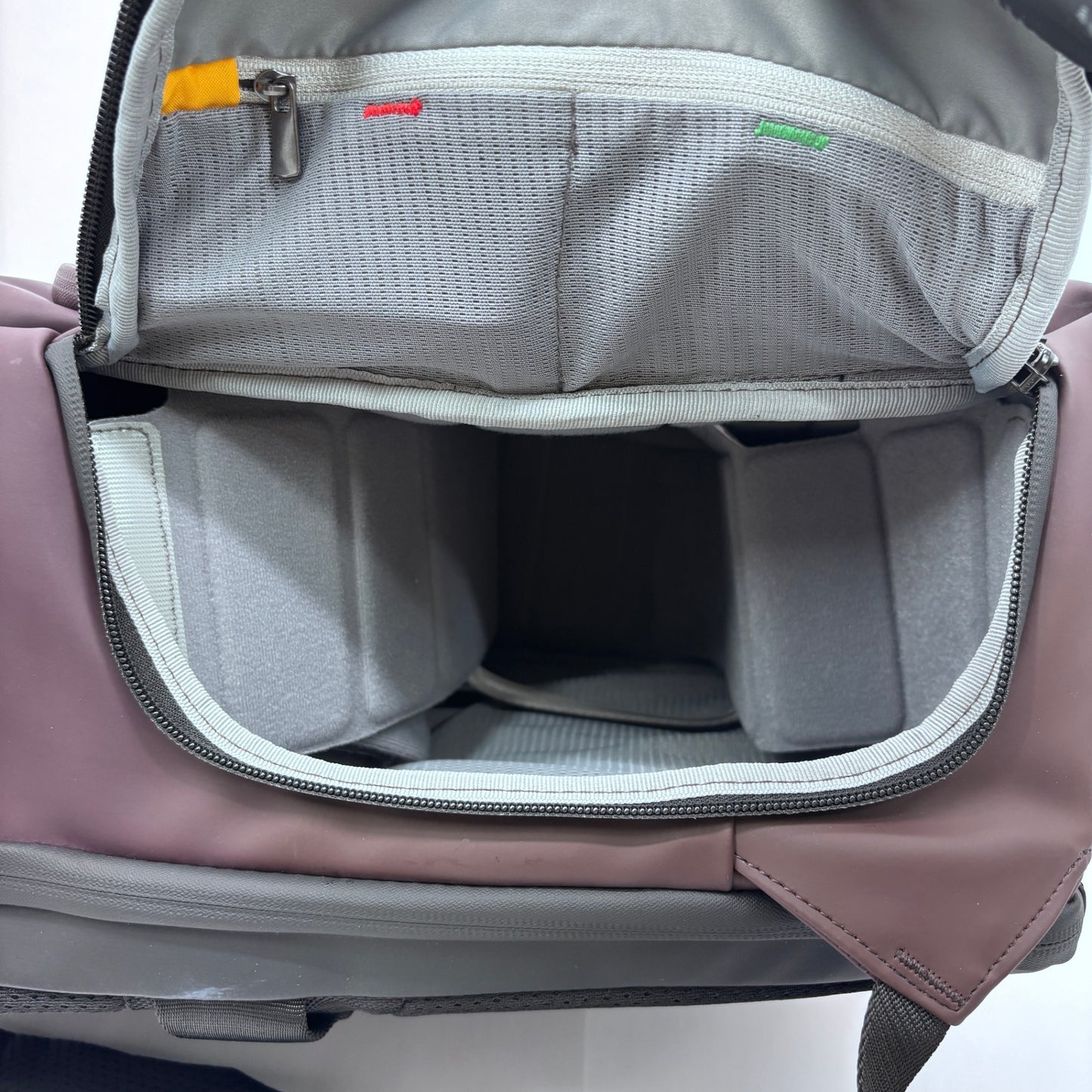 美品 Vanguard VEO METRO B20L ヴァンガード カメラバッグ【C8266】