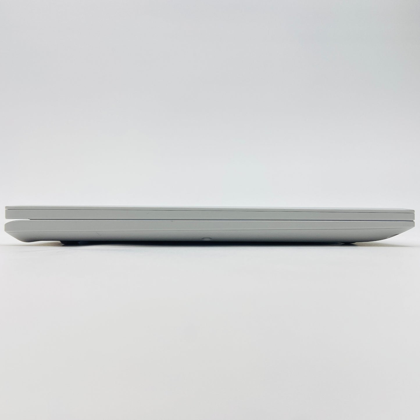 美品 LIFEBOOK MH55/J3 Ryzen5 7520U 16GB SSD 512GB Windows11Home 【C4496-80】