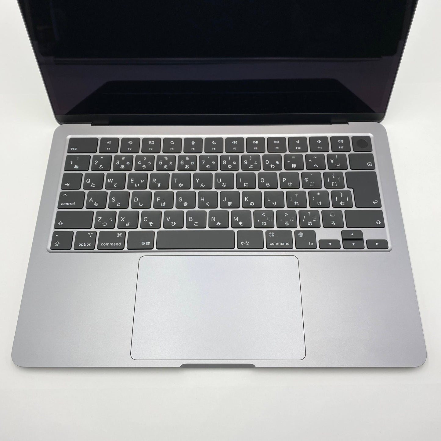 美品 Apple MacBook Air Liquid Retina 13.6インチ (Mid 2022) Apple M2 8コア/8GB/SSD 256GB スペースグレイ MLXW3J/A 充放電回数5回 バッテリー最大容量100%【C5240-80】