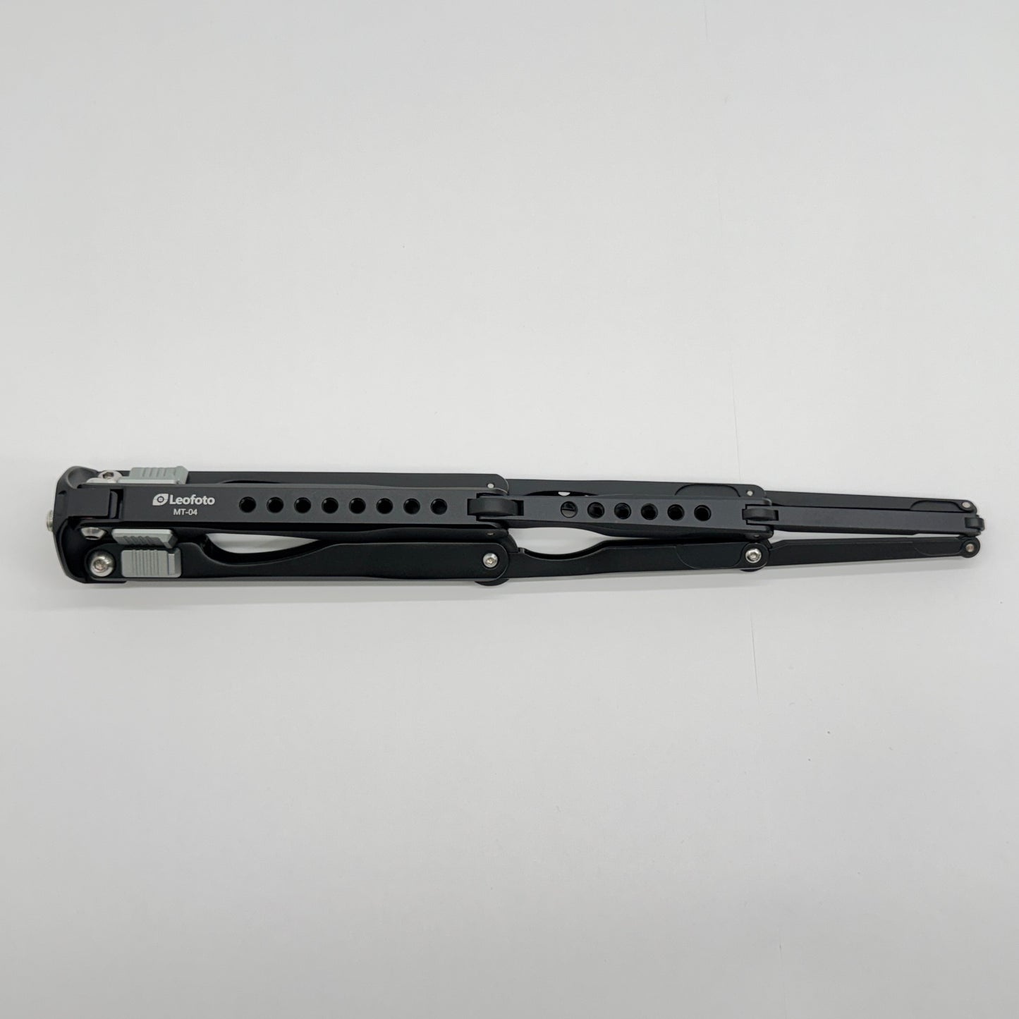 美品 Leofoto MT-04 ミニ三脚 レオフォト ブラック　【C7109-60】