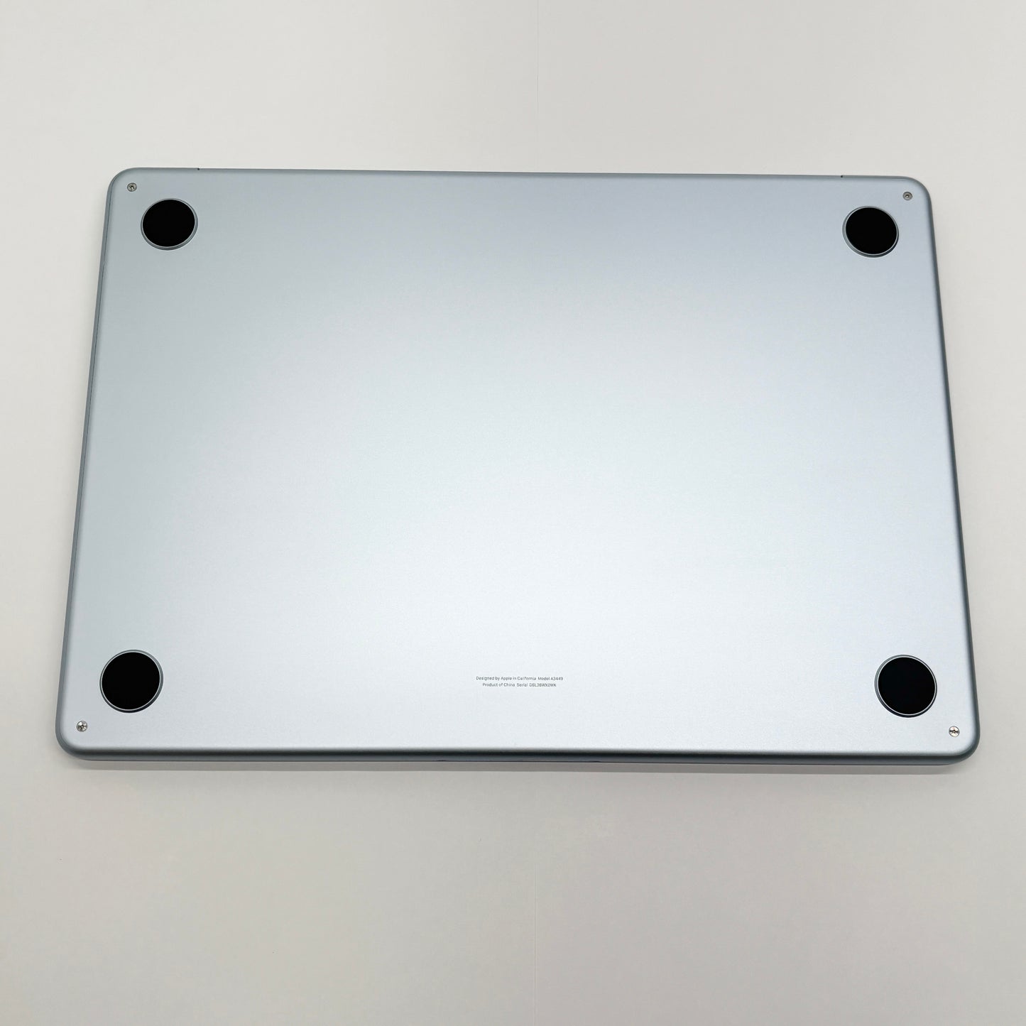 美品 Apple MacBookAir 13インチ M5 16GB 512GB バッテリー最大容量100% スカイブルー【C8380-80】