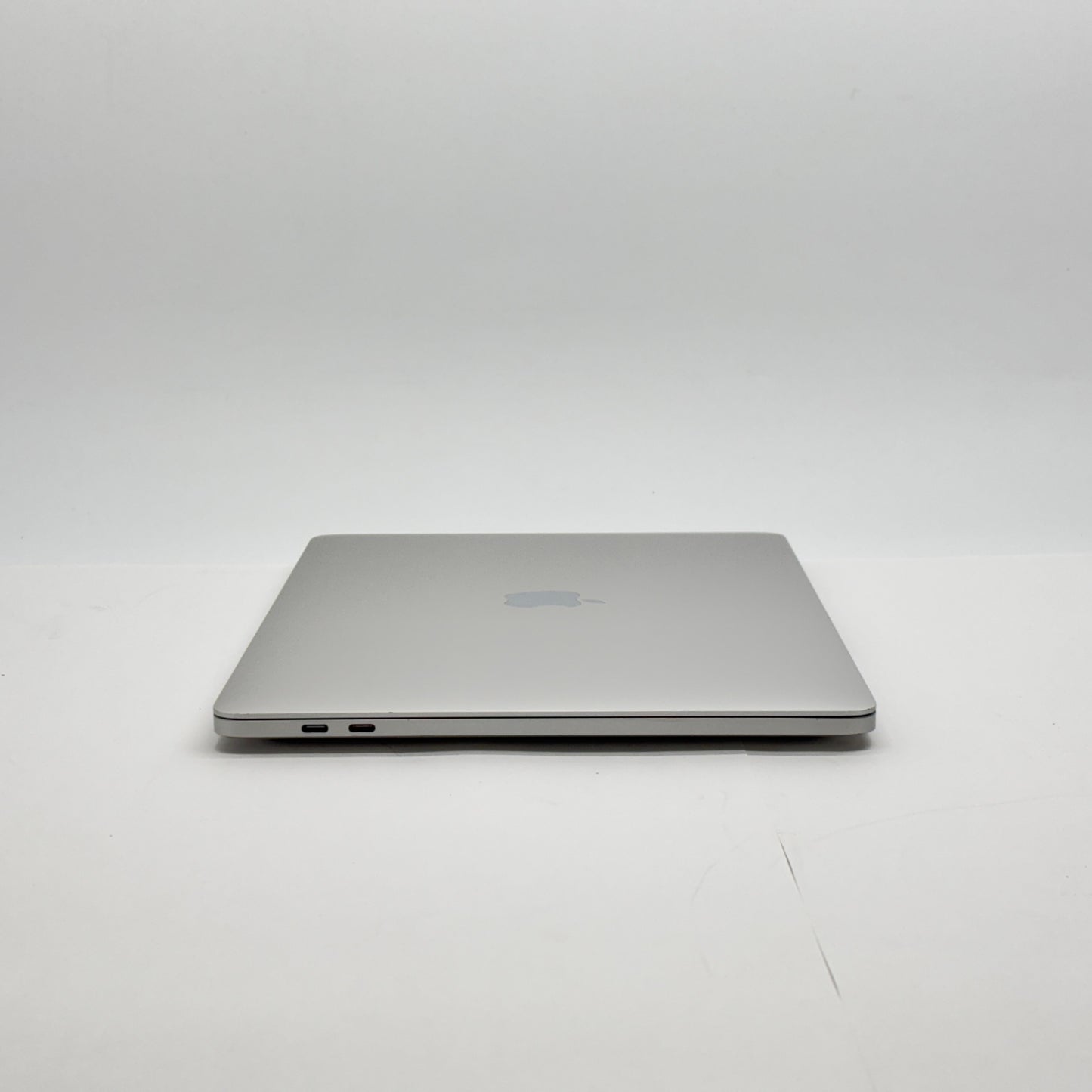 MacBook Pro 13インチ 2020 2GHz クアッドコア i5 32GB 512GB シルバー【C8476-80】