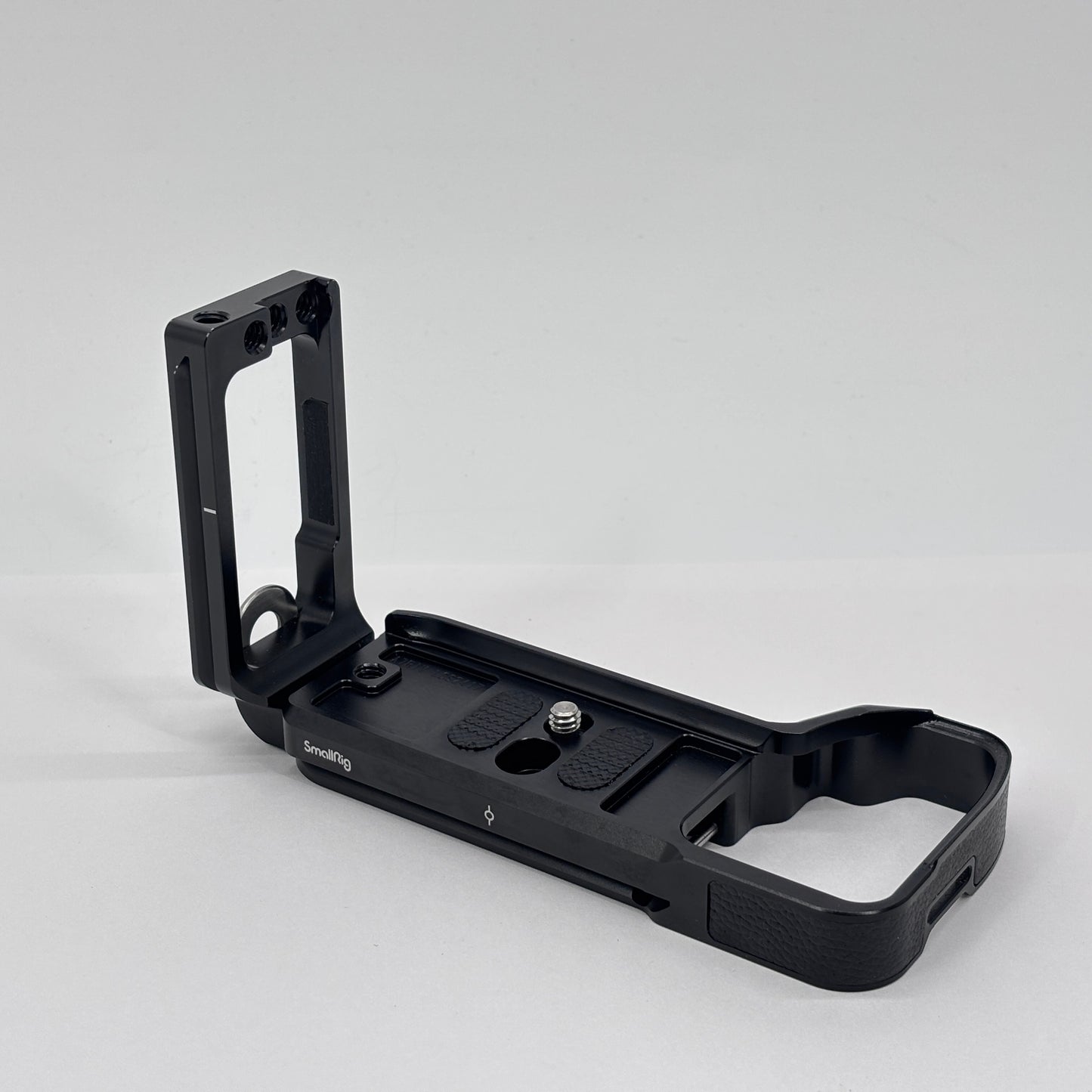 SmallRig スモールリグ LCS2417B Lブラケット Sony α7RIV・α9II専用【C8258-C】