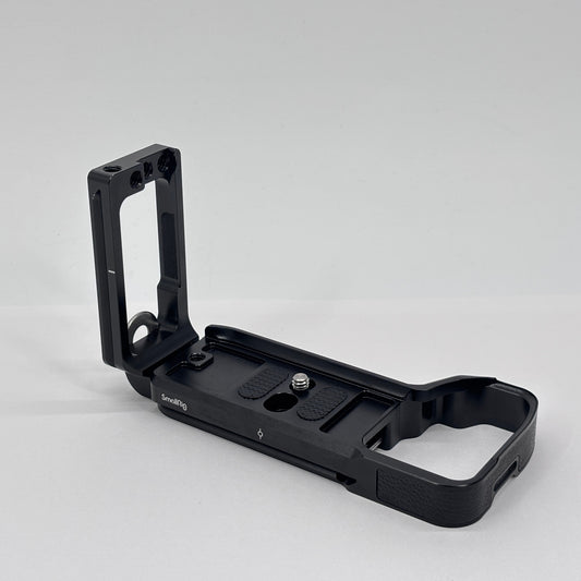 SmallRig スモールリグ LCS2417B Lブラケット Sony α7RIV・α9II専用【C8258-C】