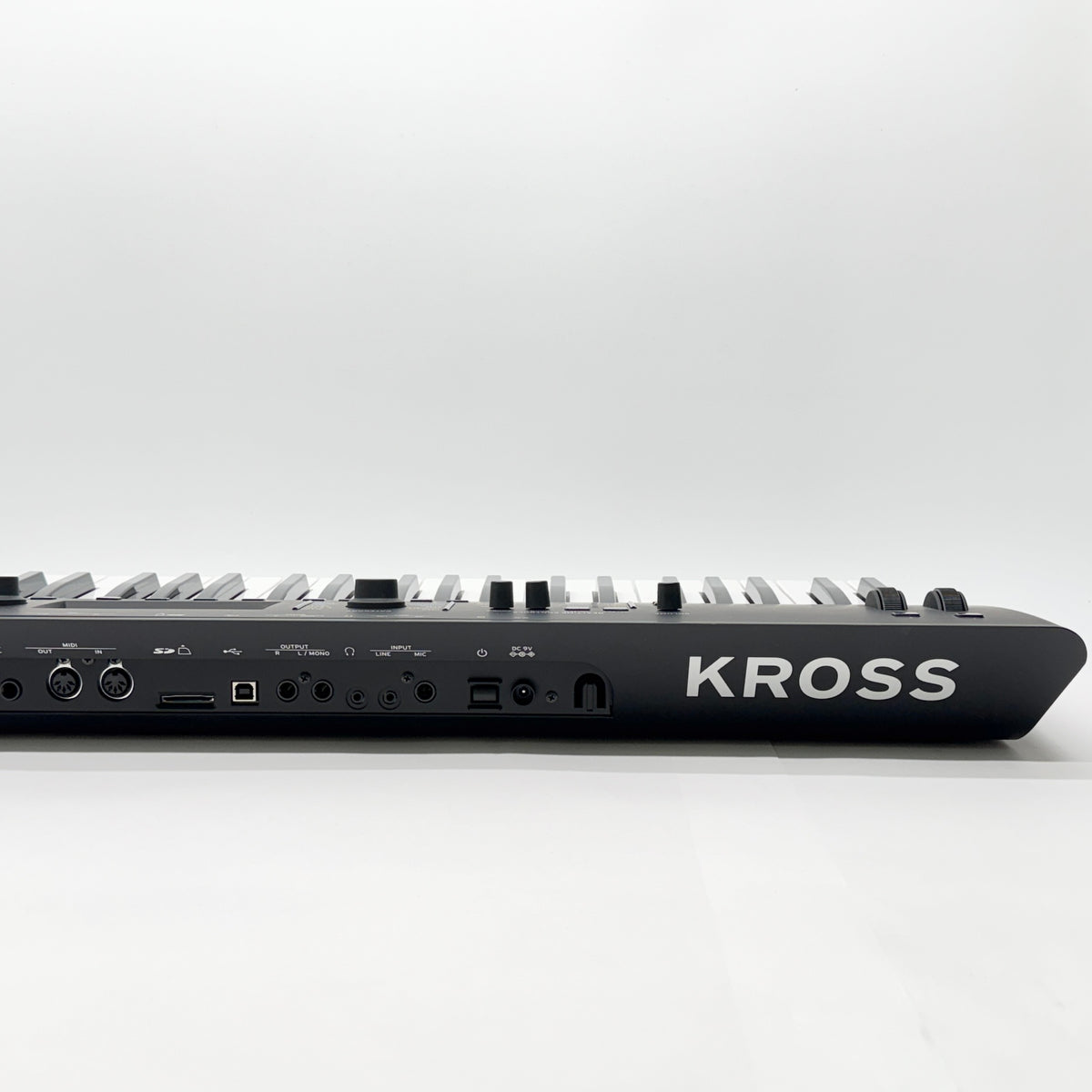 KORG ( コルグ ) KROSS2-61-MB Roland UM-ONE mk2同梱 マットブラック シンセサイザー【C9255-160】
