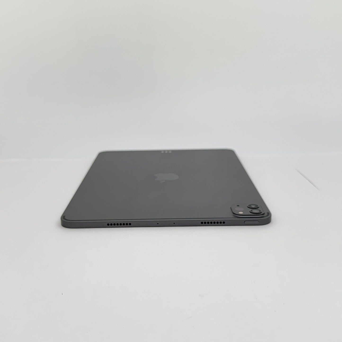 美品 iPad Pro 11インチ 第3世代 Wi-Fi 128GB M1 2021年モデル MHQR3J/A スペースグレイ バッテリー最大容量98%【C7495-80】
