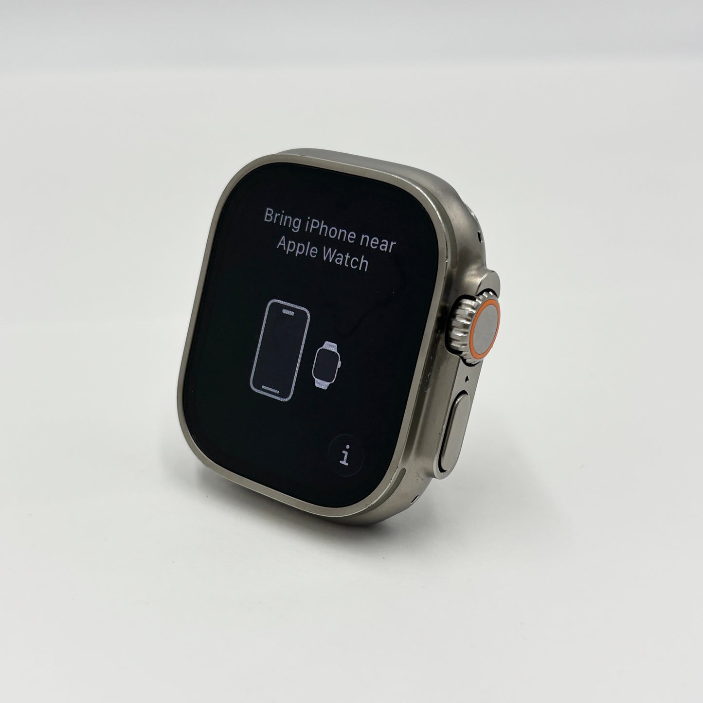 Apple Watch Ultra 第1世代 GPS+Cellularモデル 49mm チタニウム MQFR3J/A スターライト【C8692-C】