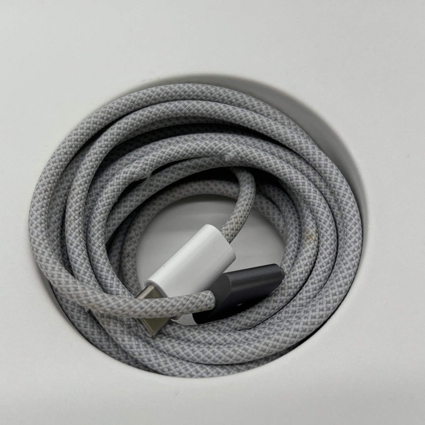 Apple MacBookAir 15インチ M2 16GB 512GB 充放電回数26回 バッテリー最大容量98%【C7689-80】