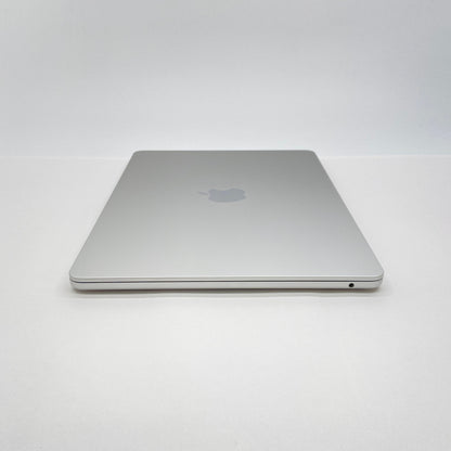 美品 MacBook Air M2 2022 8コアCPU 8コアGPU 16GB 512GB 充放電回数211回 バッテリー最大容量86% US配列 シルバー	【C7201-80】