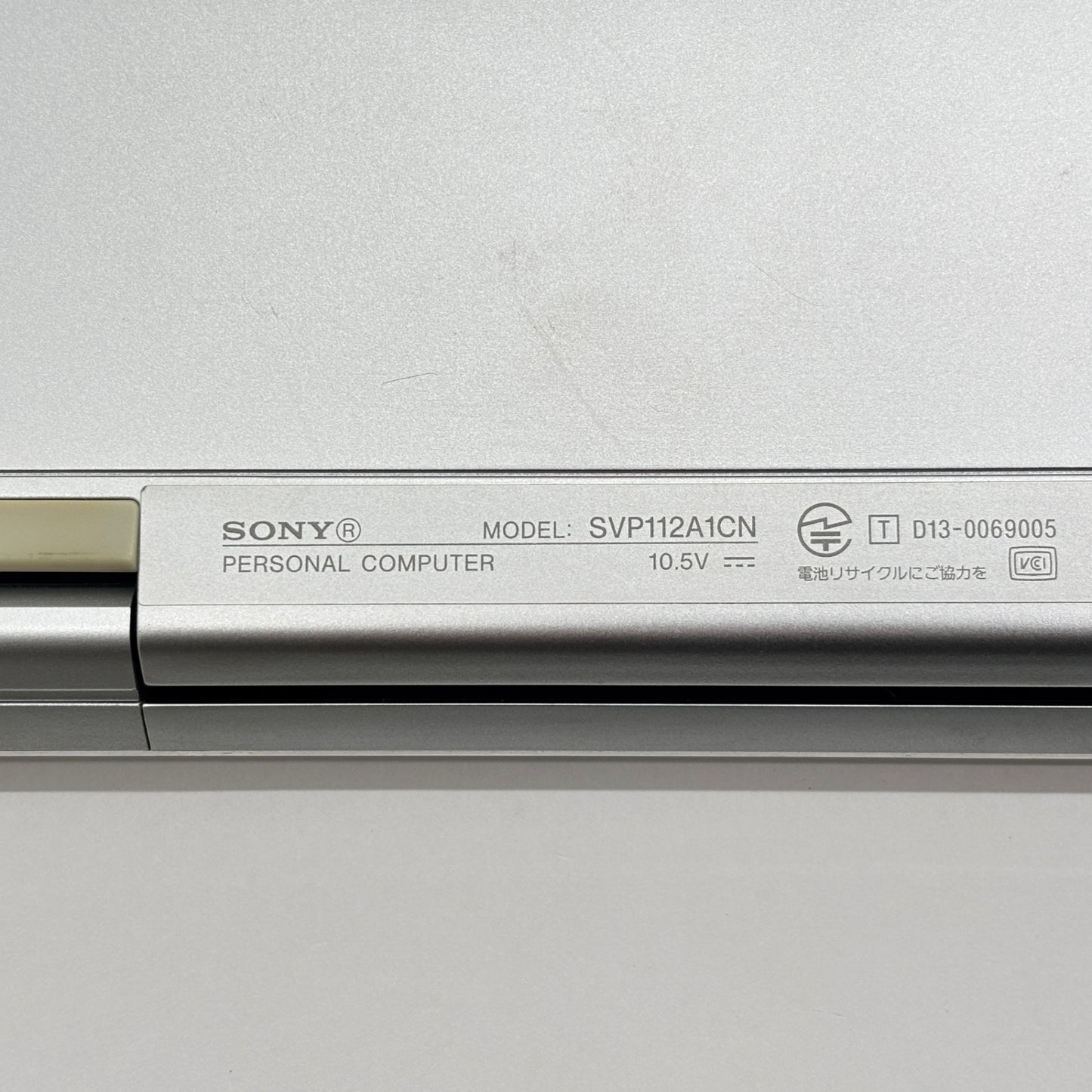 SONY VAIO SVP112A1CN i5 4200U 4GB SSD 256GB Windows10 Home【C8578-80】