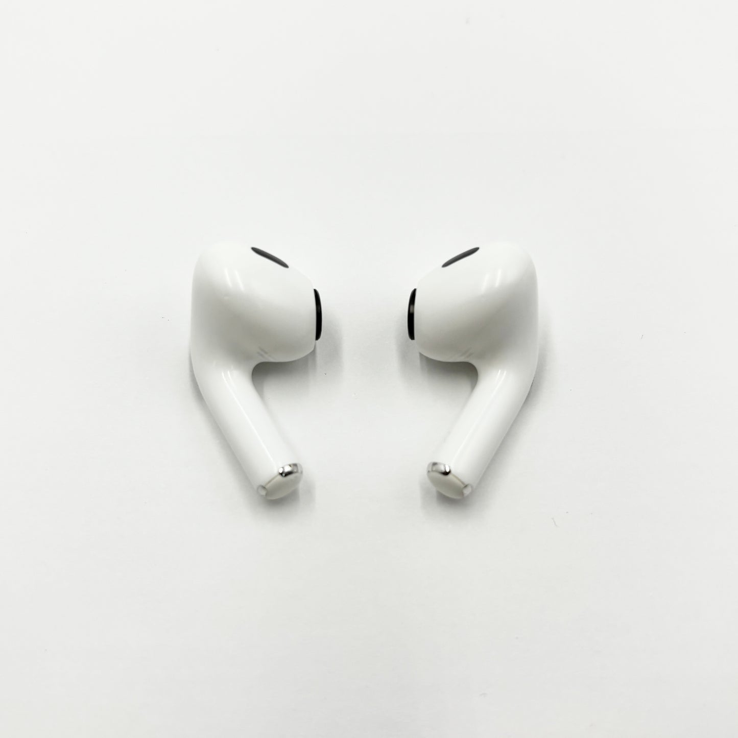 AirPods Pro 2 第2世代 タイプC ワイヤレスイヤホン イヤーチップ付属【C8699-C】
