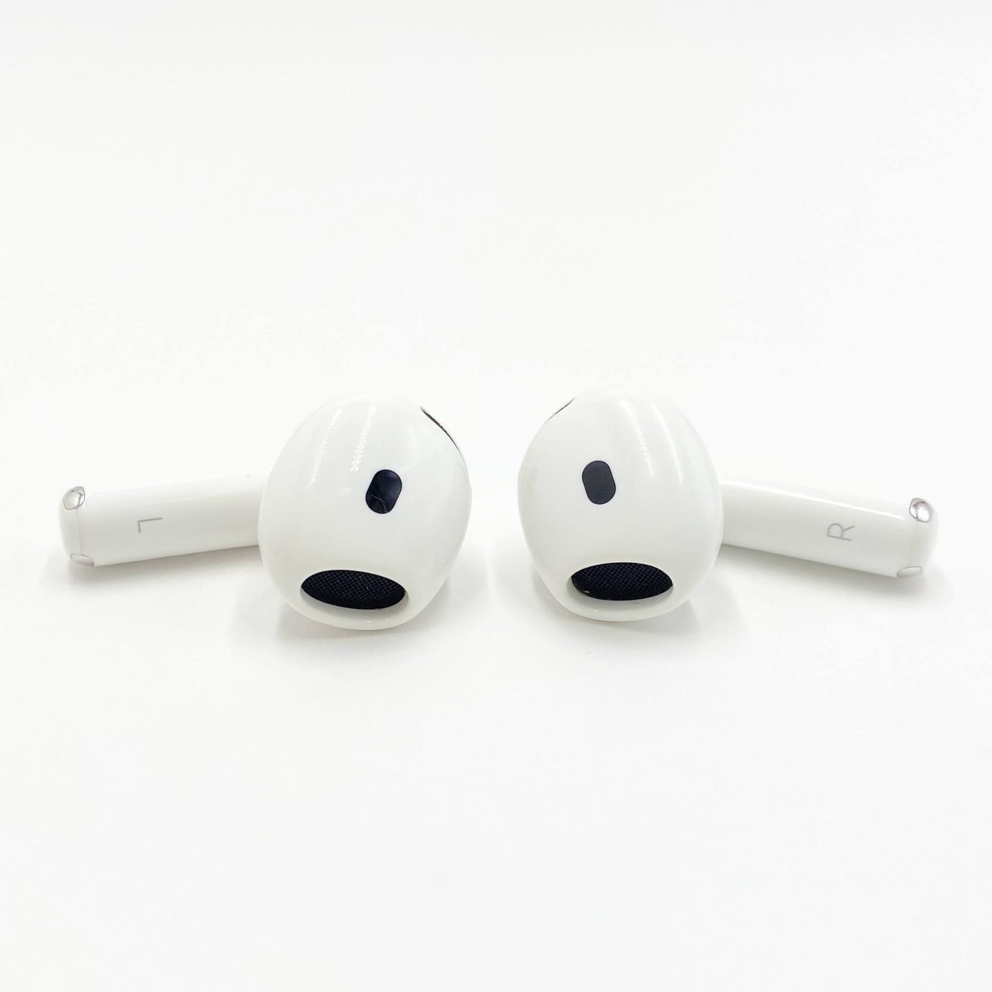 Apple アップル AirPods 4（ANC） アクティブノイズキャンセリング搭載モデル【C6748-C】