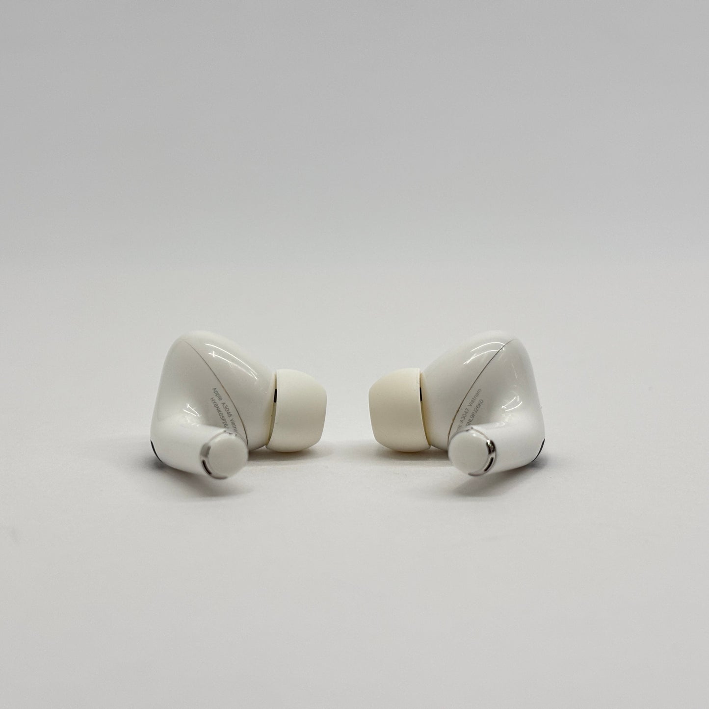 Apple AirPods Pro 第2世代 ワイヤレスイヤホン USB-C【C8730-C】