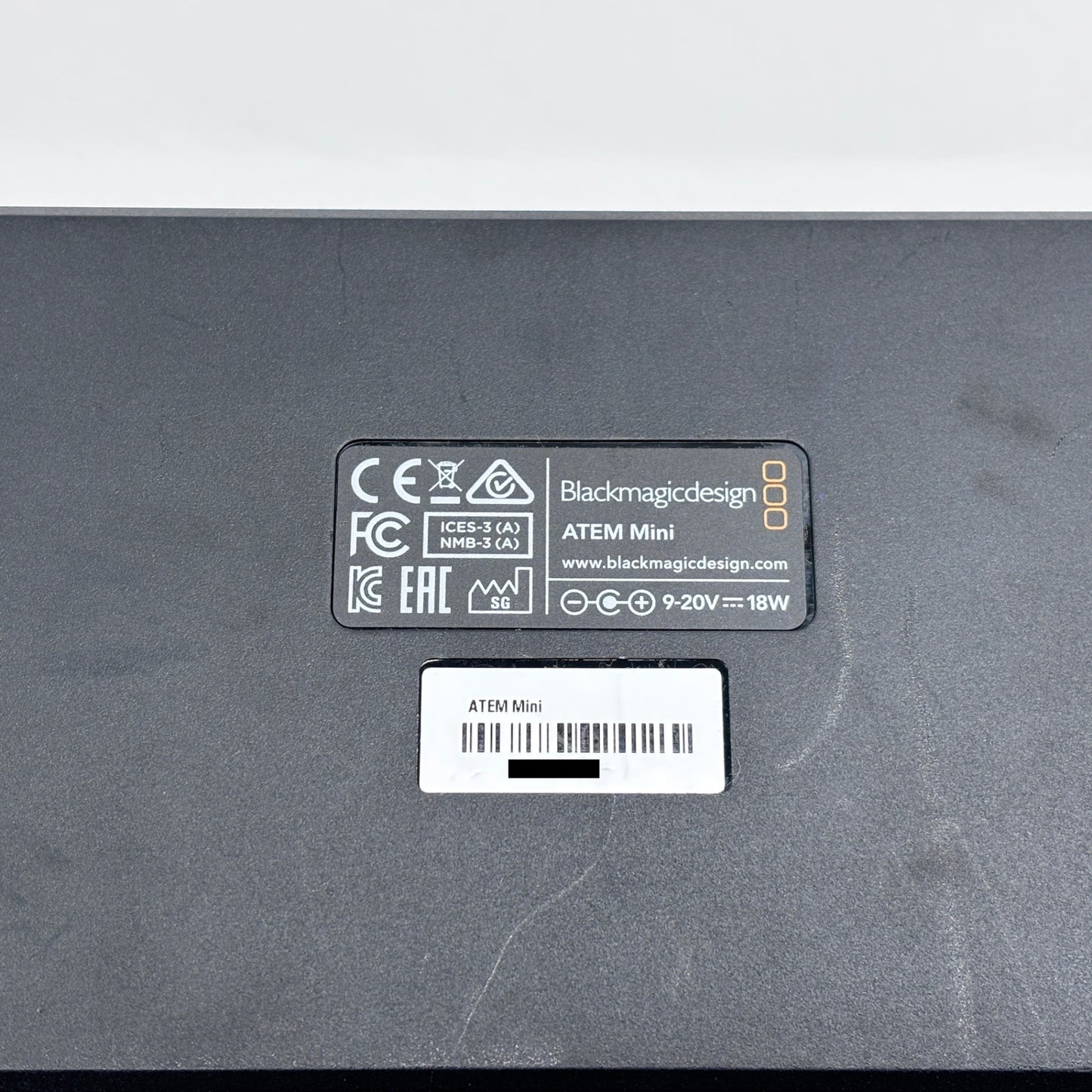 Blackmagic Design ATEM Mini ライブプロダクションスイッチャー【C8121-80】