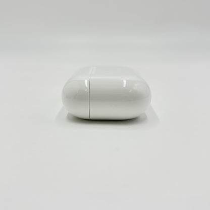 美品 Apple 純正 AirPods Pro 第2世代 MagSafe充電ケース USB-C MTJV3J/A【C9272-60】