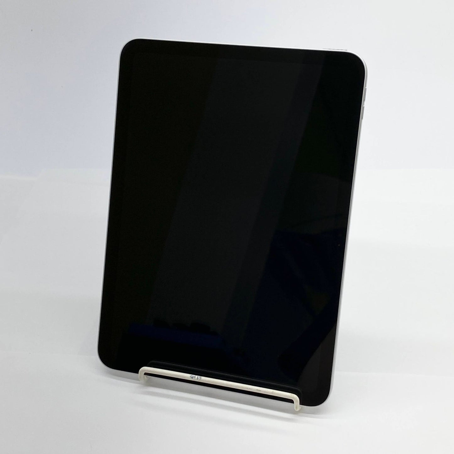 美品 Apple iPad 第10世代 64GB Wi-Fi シルバー MPQ03J/A 【C4236-60】