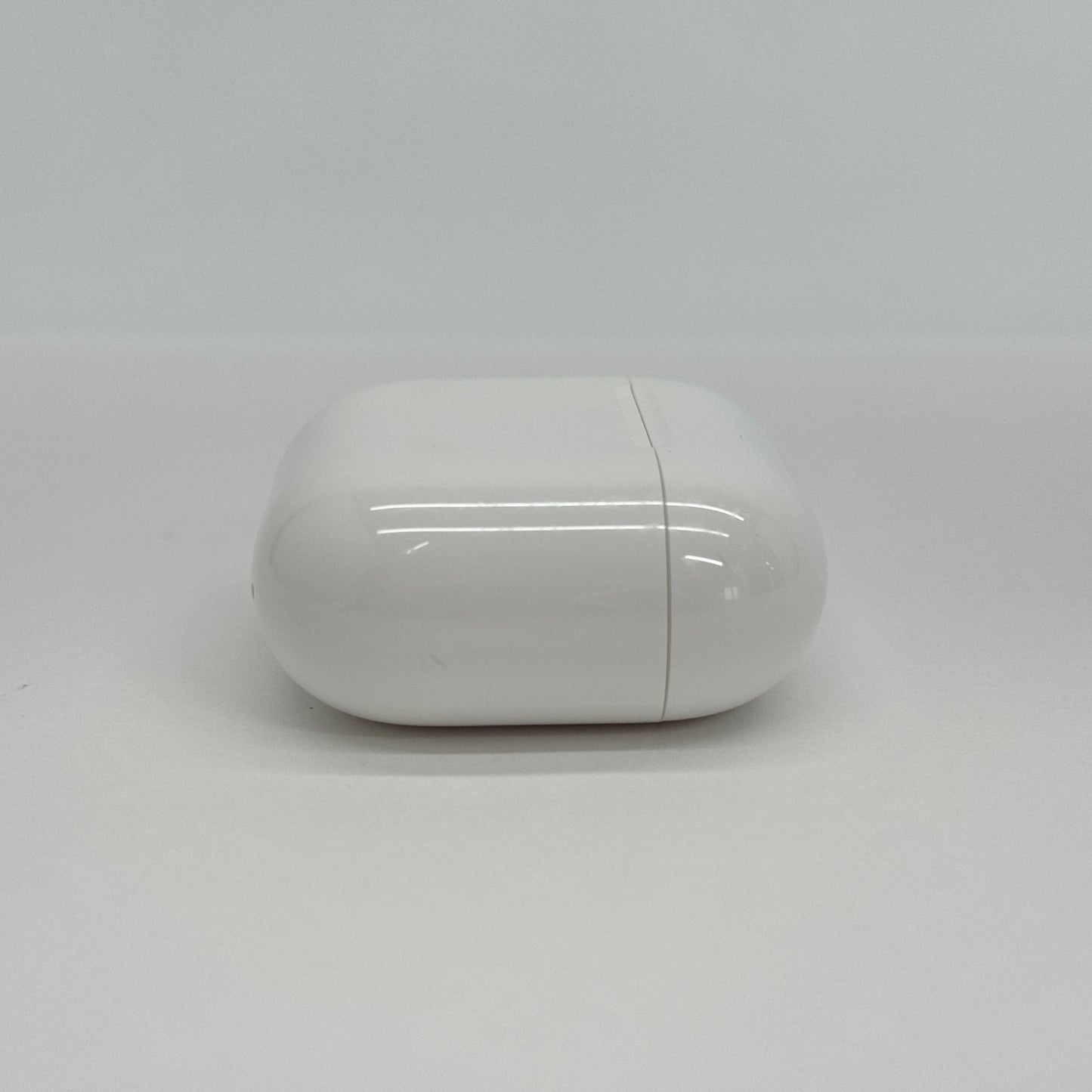Apple AirPods 4 (ANC)  A3056 A3055 A3059 Bluetooth ノイズキャンセリング搭載【C7374-N】