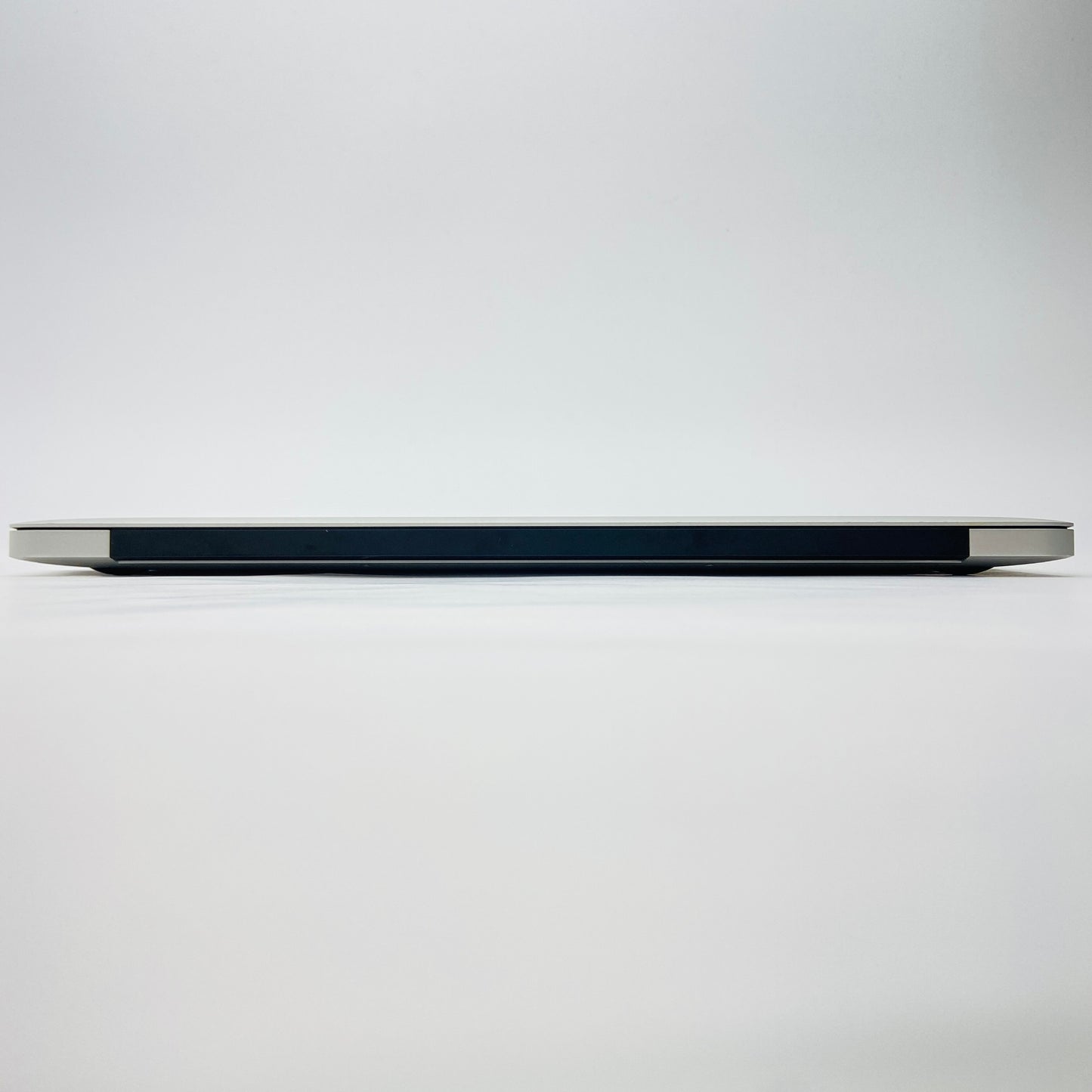 Apple MacBook Air 13インチ (Early 2015) Core i5 1.6GHz/8GB/SSD 256GB MMGG2J/A【C4288-80】