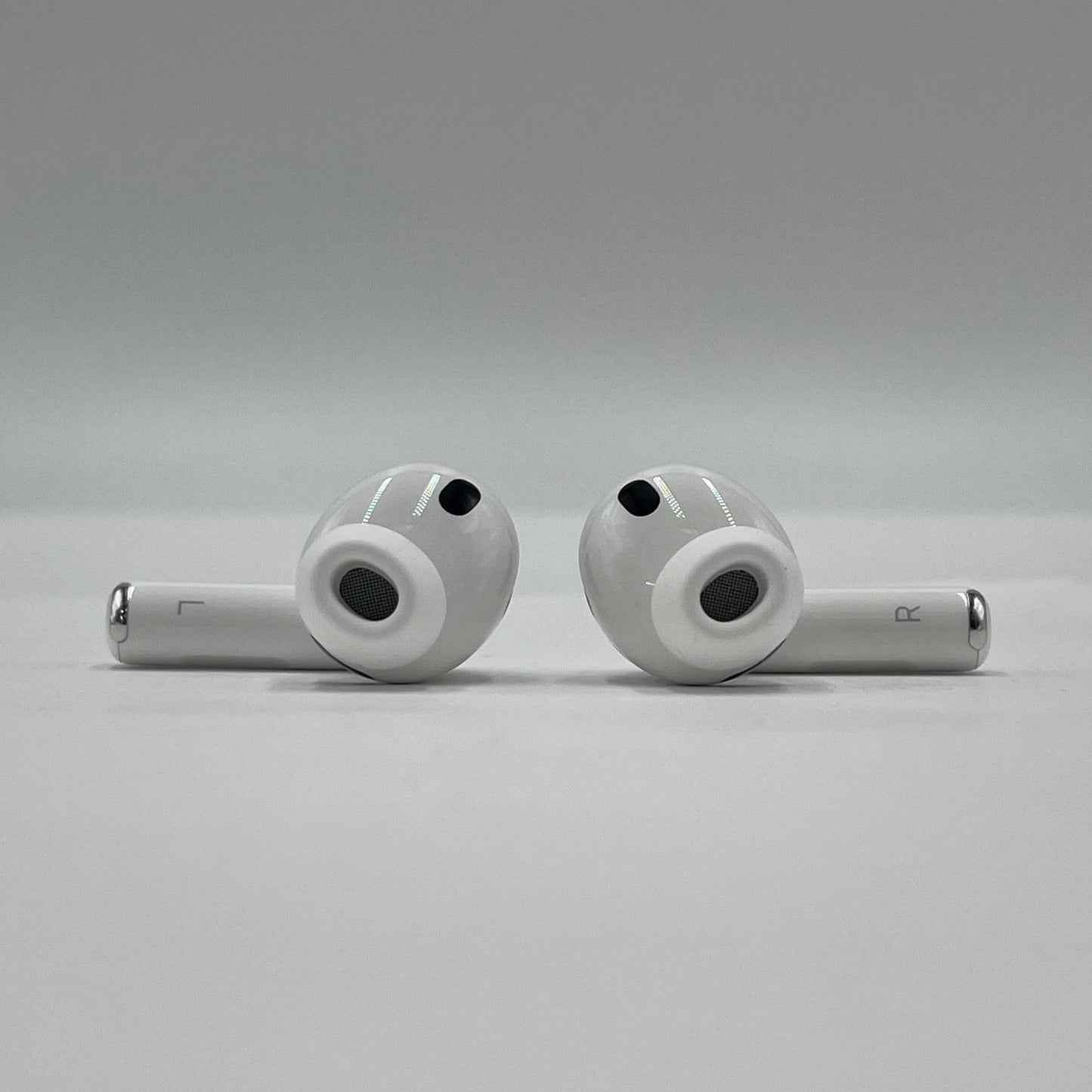 美品 Apple AirPods Pro 3 第3世代 MFHP4J/A A3063 A3064 A3122 【C5699-C】