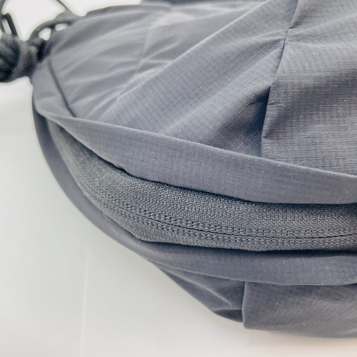 美品 PGYTECH OneGo Rope Strap Bag ブラック カメラバッグ【C4367】