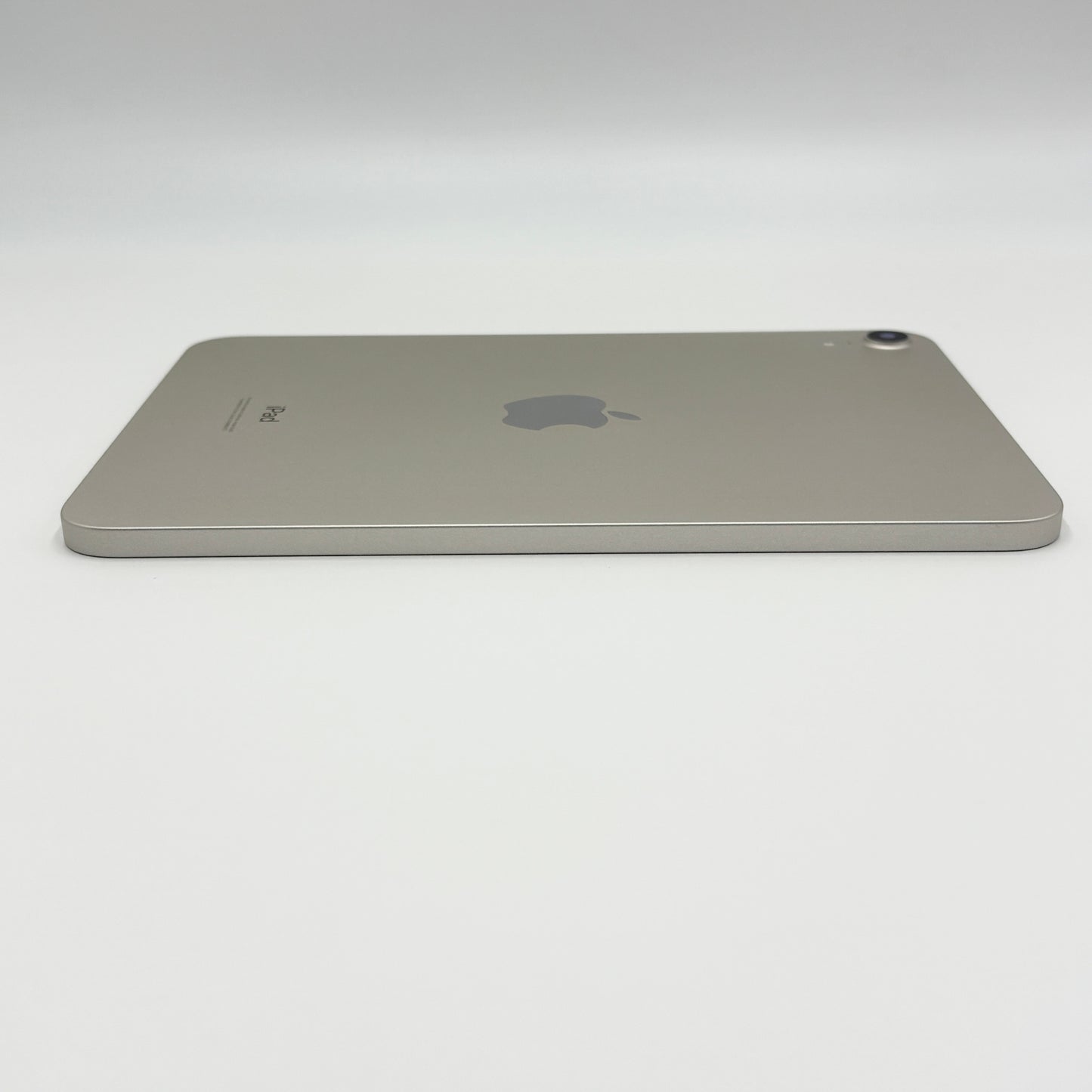 Apple iPad mini 8.3インチ 第6世代 Wi-Fi 64GB MK7P3J/A スターライト 2021年秋モデル バッテリー最大容量90%【C6976-60】