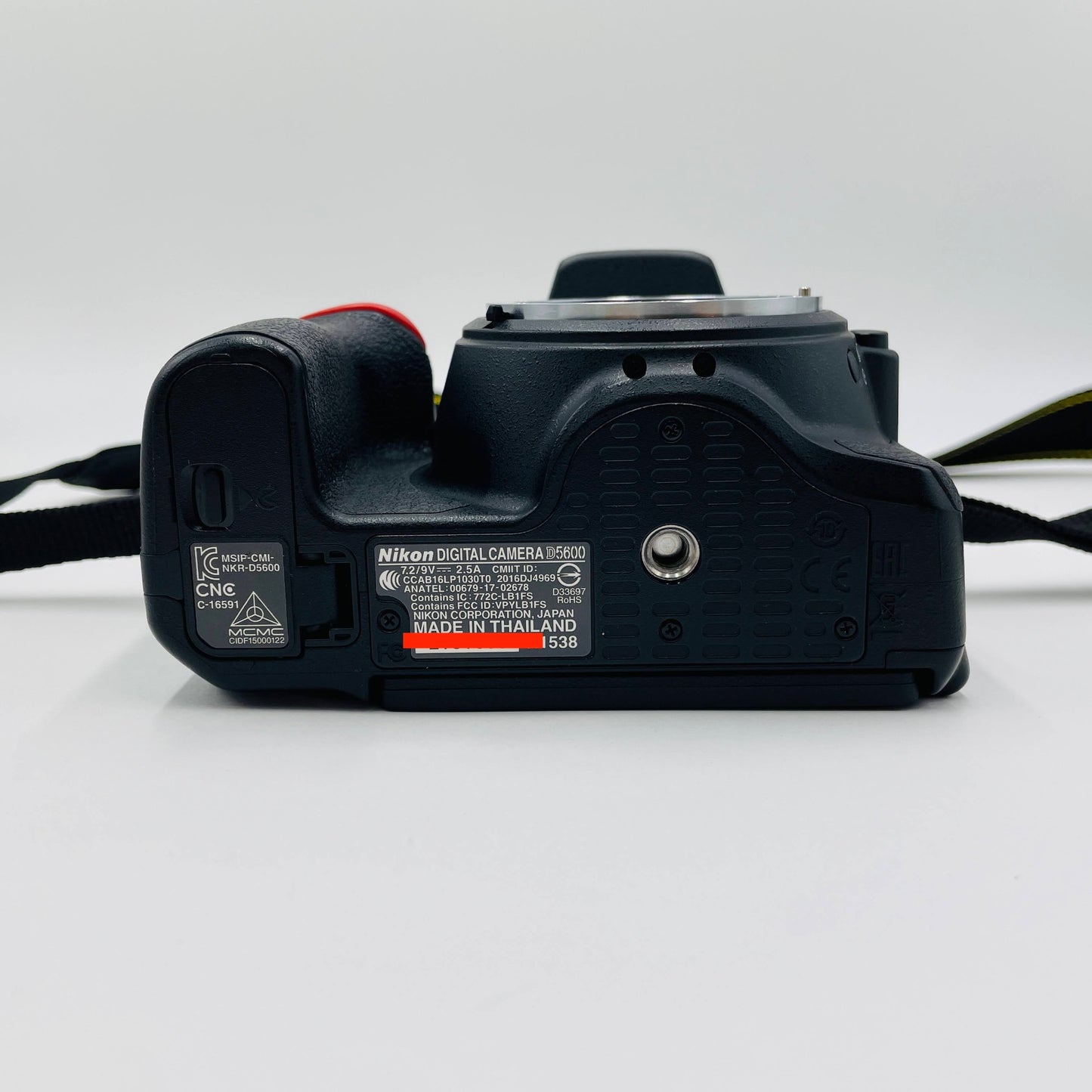 Nikon D5600 AF-P 18-55mm VR レンズキット【C4044-60】