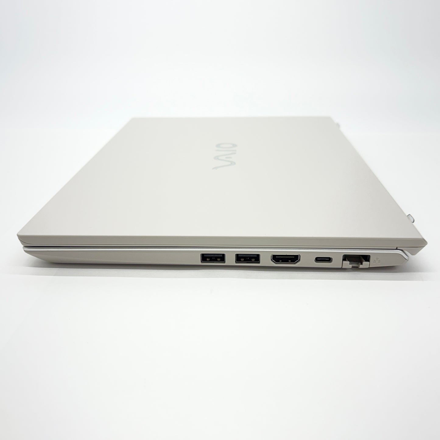 美品 VAIO F14 VJF1418 13th Gen Core i5-1334U 16GB SSD512GB ウォームホワイトWindows11 Pro バッテリー最大容量100%【C5611-80】