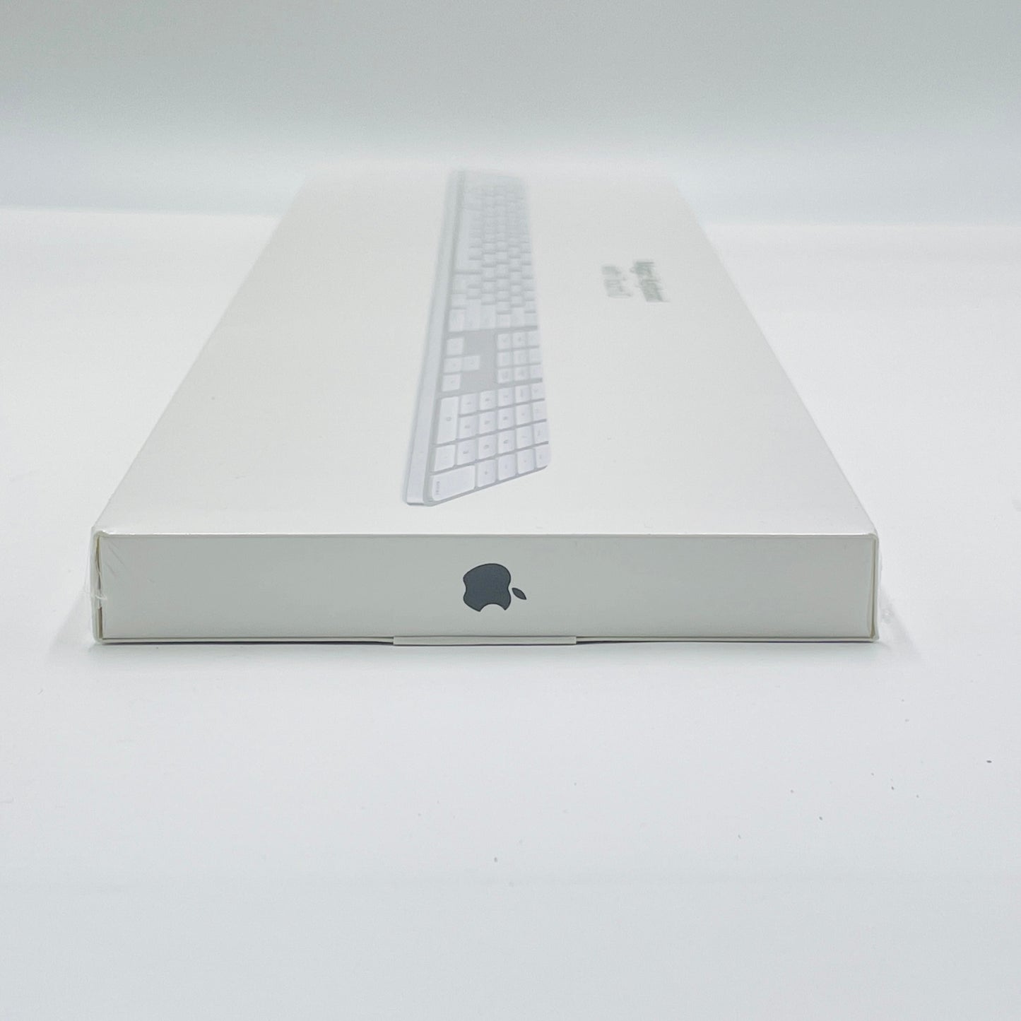 Apple Magic Keyboard MK2C3J/A  A2520	新品未開封【C4855-80】
