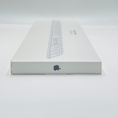 Apple Magic Keyboard MK2C3J/A  A2520	新品未開封【C4855-80】