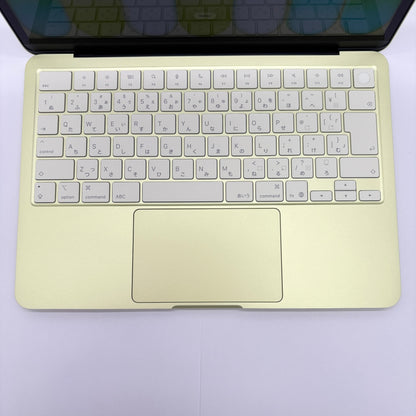 美品 MacBook Neo A18 Pro 8GB 512GB MHFE4J/A シトラス 充放電回数8回 バッテリー最大容量100% 付属品完備【C7997-80】