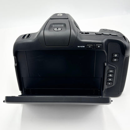 Blackmagic Pocket Cinema Camera 6K Pro ボディ EFマウント SmallRigの専用ケージ付き【C8191-60】