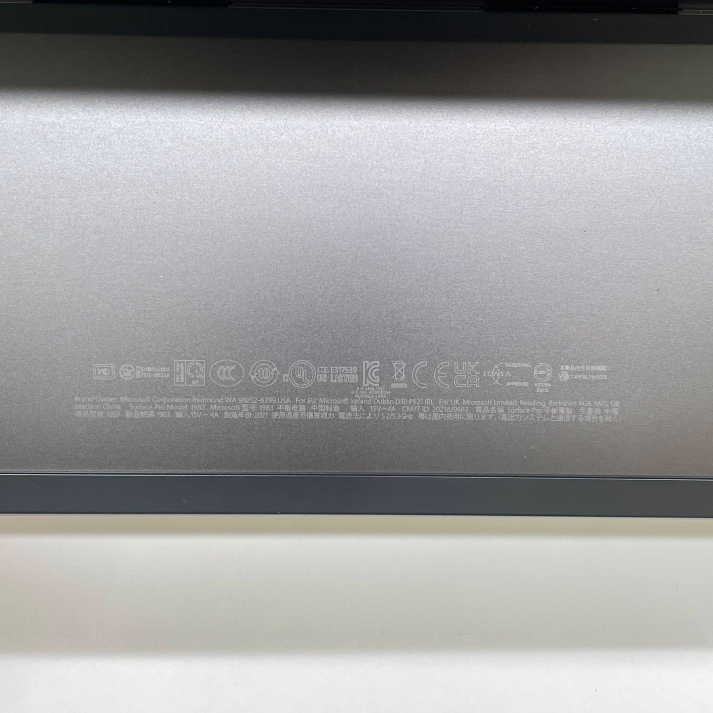 美品 Surface Pro 8 8PQ-00026 Model:1983 i5 1135G7 8GB 256GB Windows11Home グラファイト キーボード付き バッテリー最大容量83% 【C6723-80】