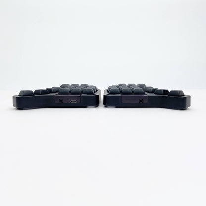 MOTHWING エルゴノミクスキーボード 分割キーボード【C6130-80】