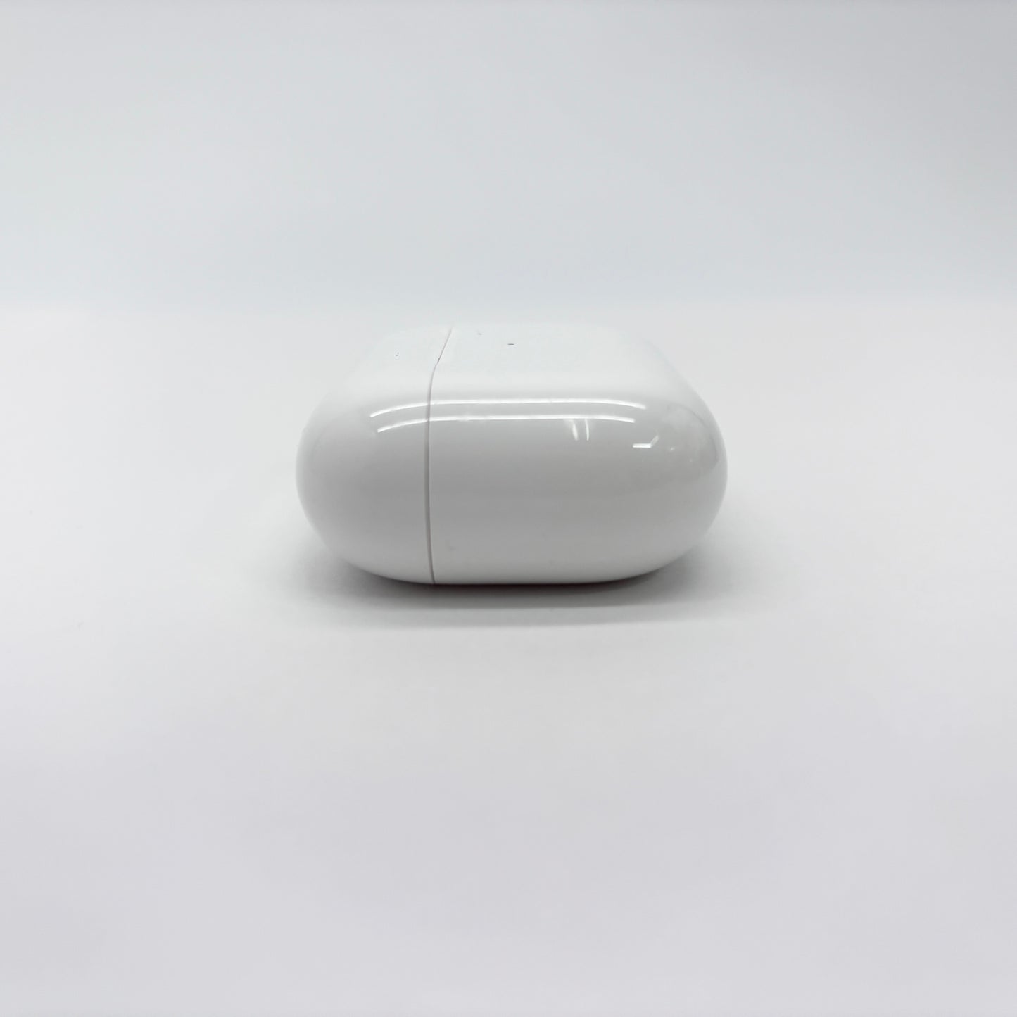 Apple AirPods Pro 第2世代 MagSafe充電ケース(USB-C)付き MTJV3J/A【C5057-60】