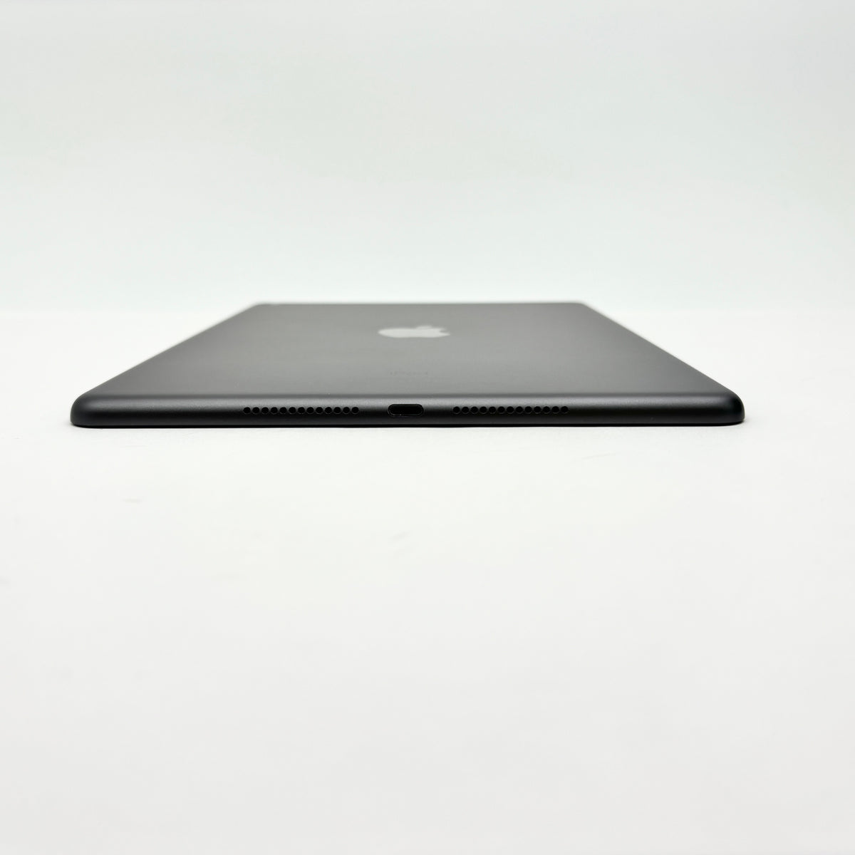 美品 Apple iPad 10.2インチ 第9世代 Wi-Fi 64GB 2021年秋モデル MK2K3J/A スペースグレイ【C8745-60】